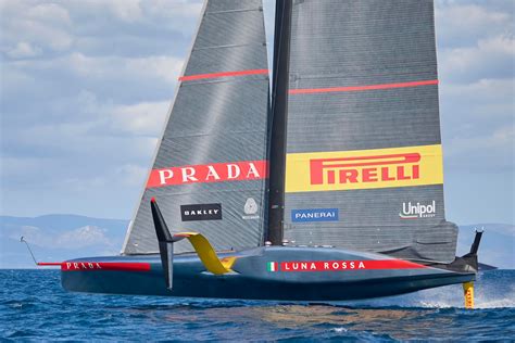 LUNA ROSSA .